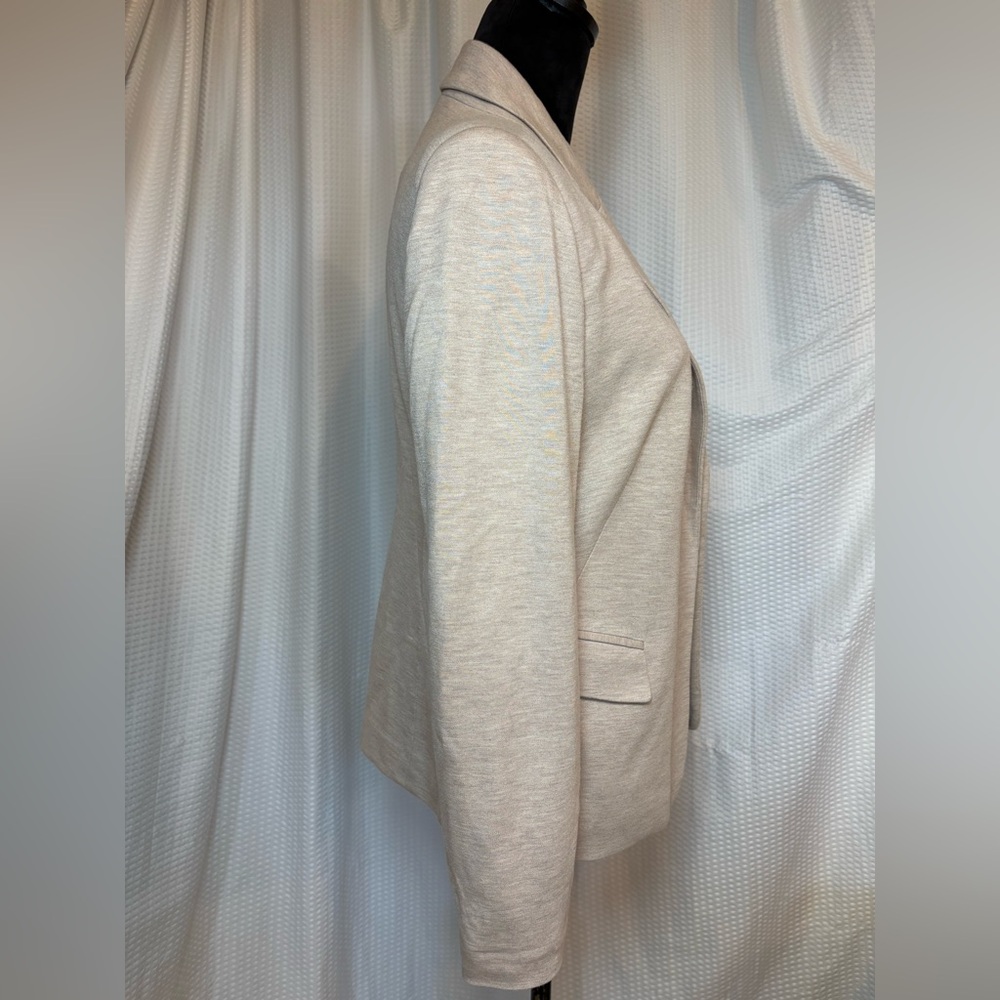 Chico’s women’s tan blazer open front pockets size small (4-6) - Picture 3 of 7